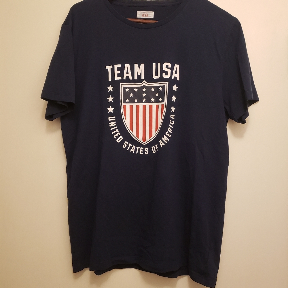 Team USA Navy Blue Men's Shirt Size LARGE